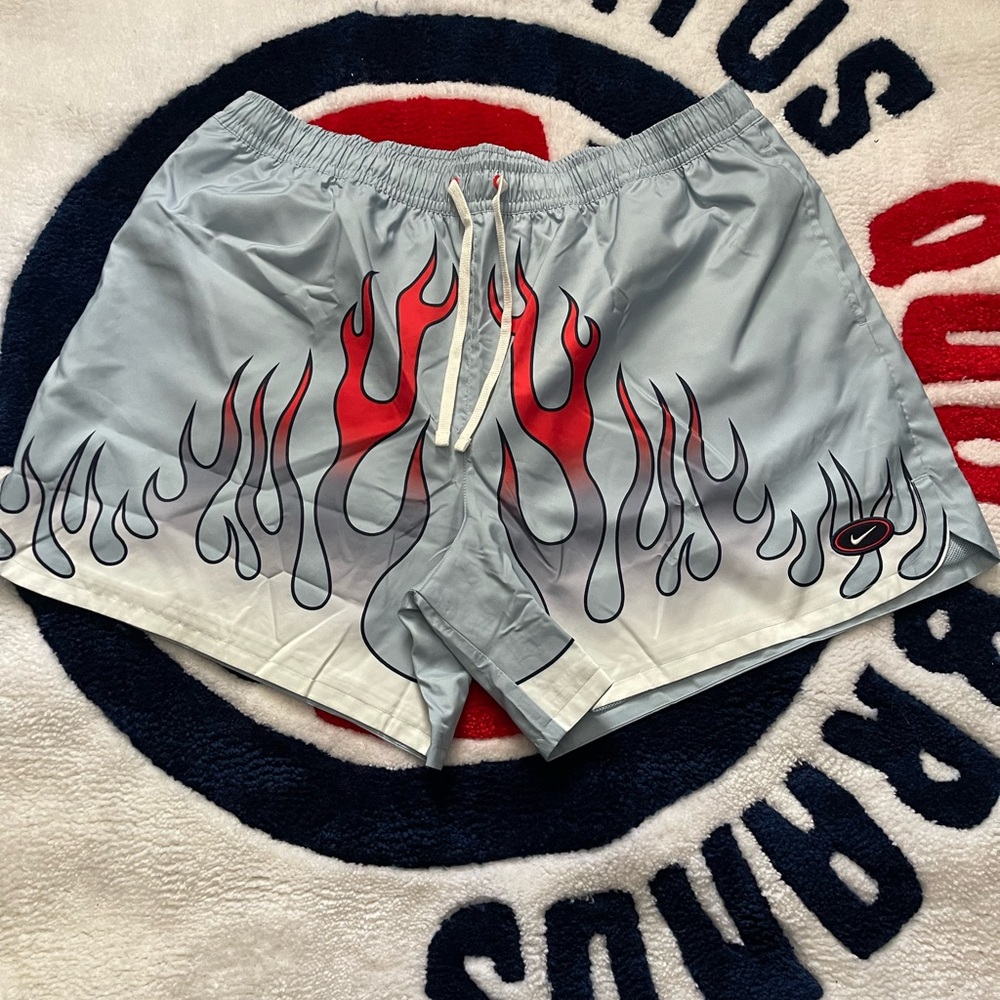Nike Standard Fit Flame shorts